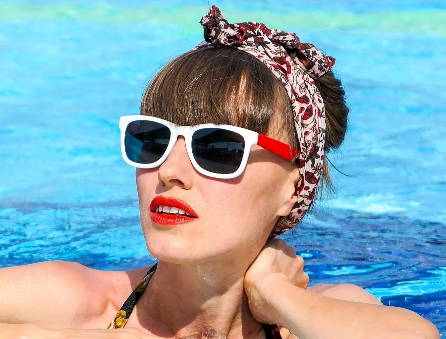 pool hairstyle with bangs
