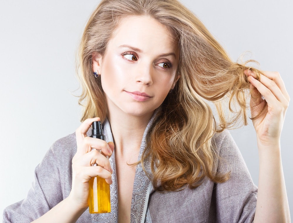 Prevent blonde hair from turning brown - protect against chlorine