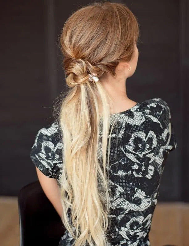 professional hairstyle for women with ombre hair