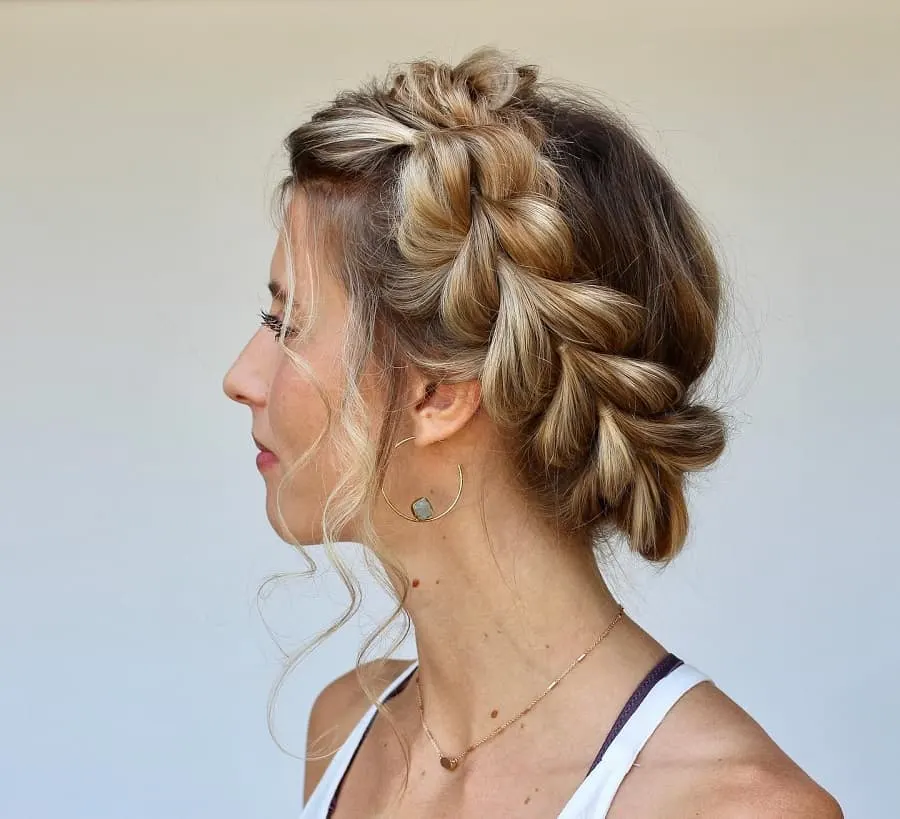 pull through crown braid with loose strands