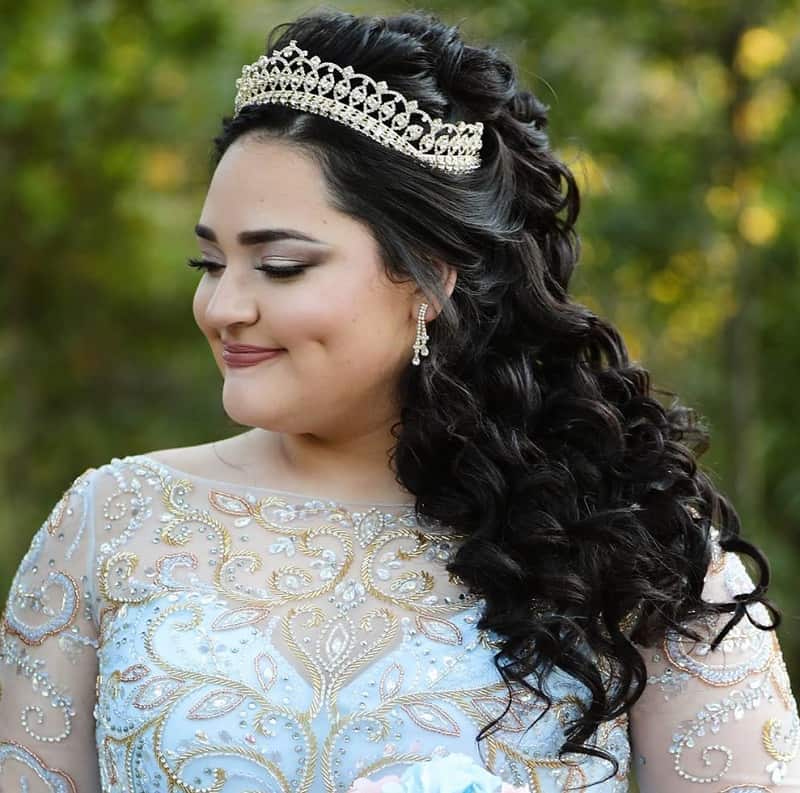 curly quinceanera hairstyle