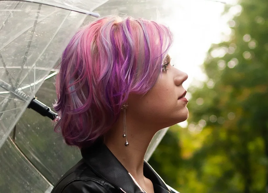 rainy day hairstyle with short colored hair