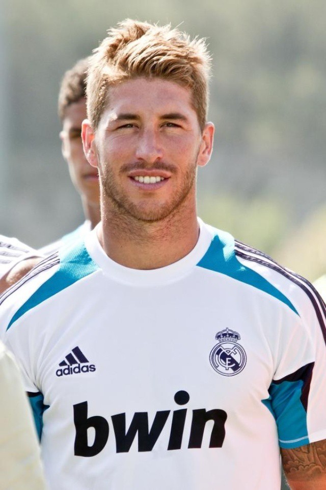 Soft Spikes hairstyle for Sergio Ramos