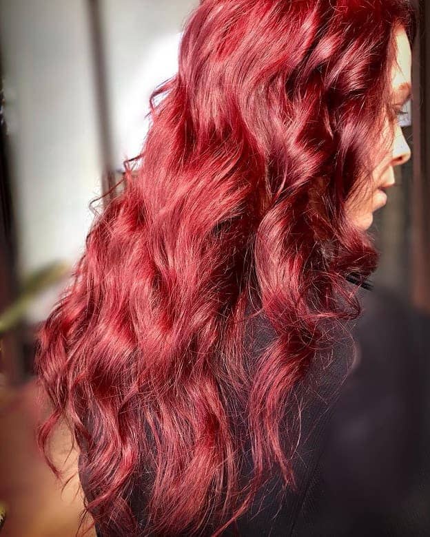 Long and Wavy Red Velvet Hair