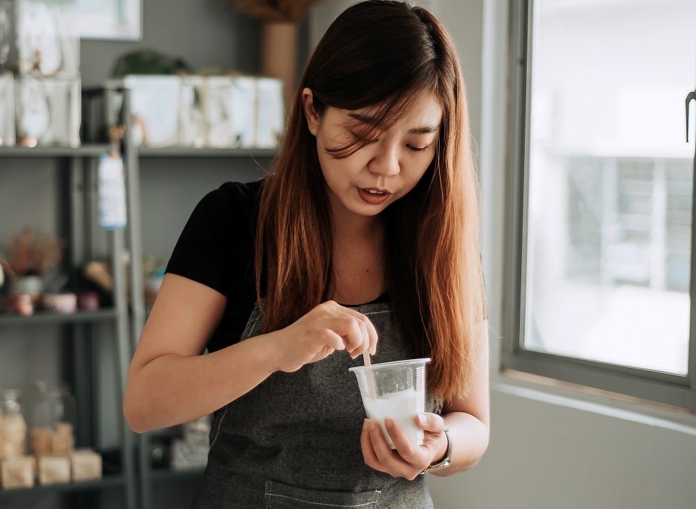 how-to-remove-permanent-hair-dye-with-baking-soda