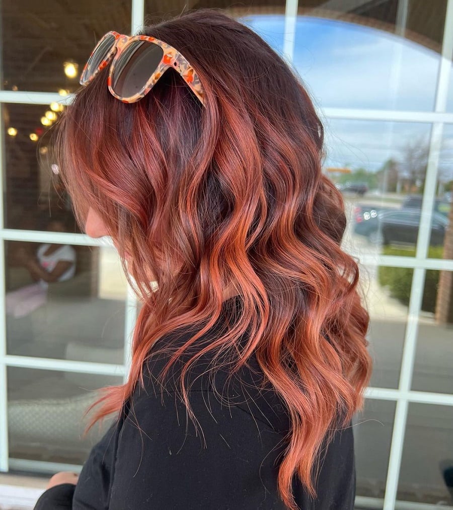 Inverted red balayage hairstyle