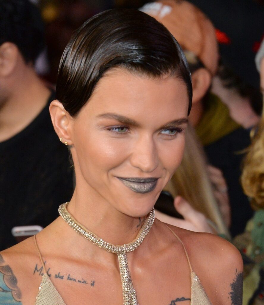 ruby rose with short retro hairstyle