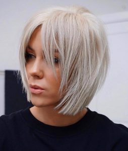 30 Ways to Style Shaggy Bob Like A Pro (2024 Trends)