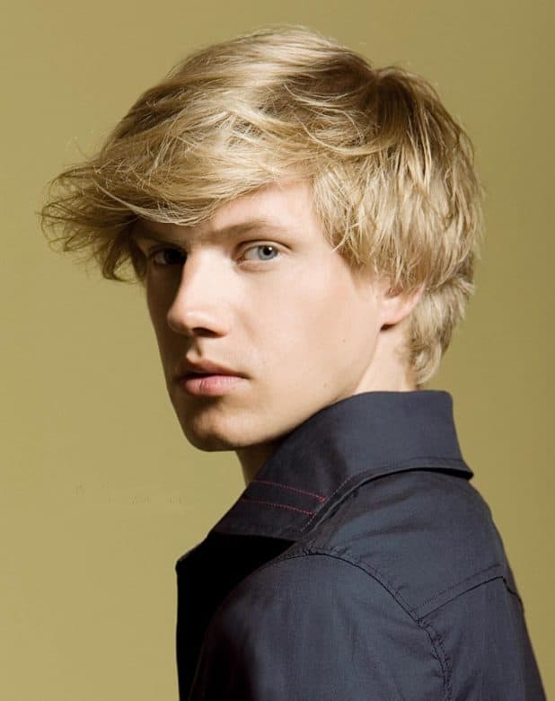 30 Shaggy Hairstyles for Men to Explore in 2024