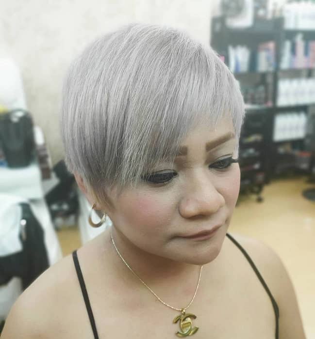 31 Hypnotic Ash Grey Hairstyles to Grab Attention