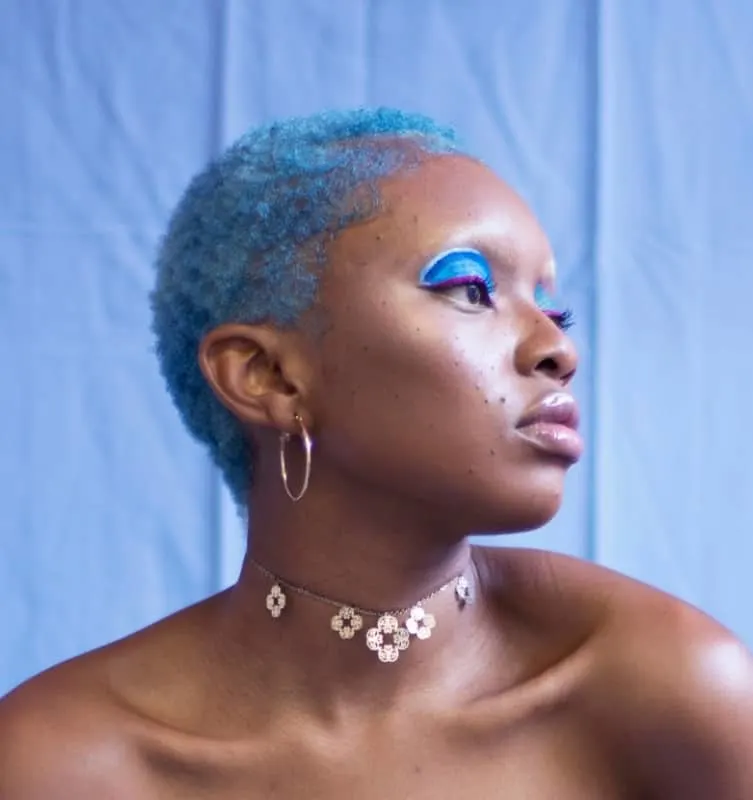 short blue hair color for black women