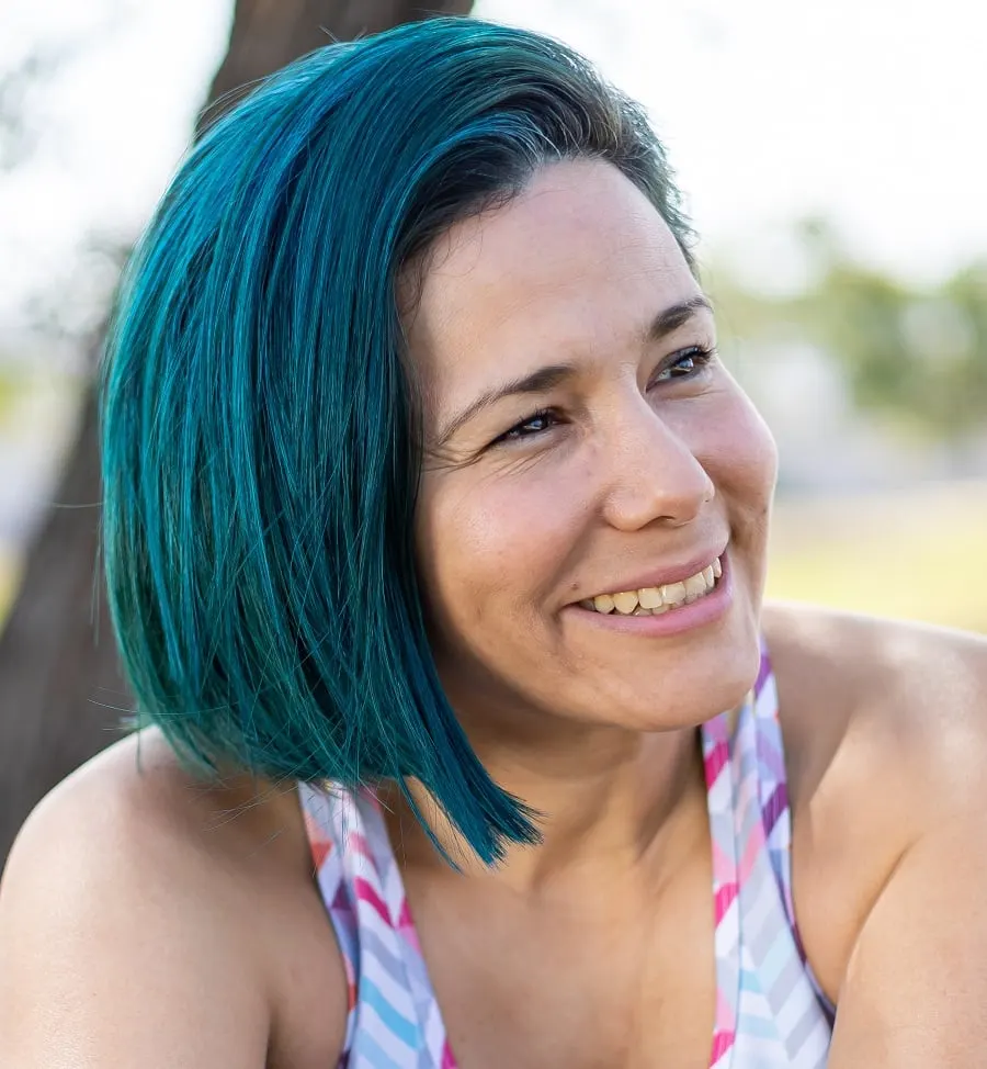short blue hair for 40 year old woman