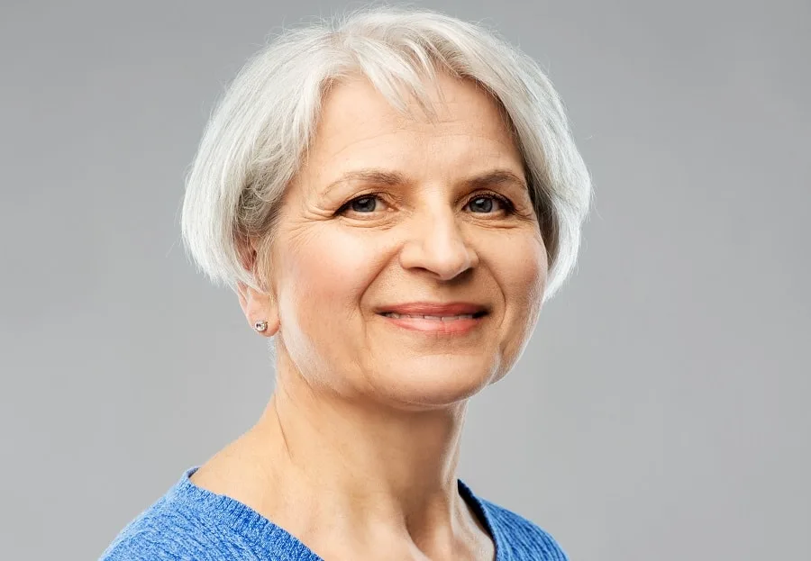 short bob for square face over 60