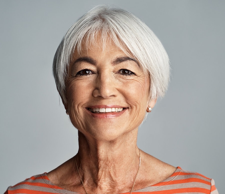 short bob for women over 50 with oval faces