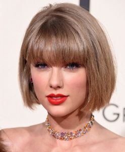 50 Stunning Short Bob Haircuts With Bangs for 2024