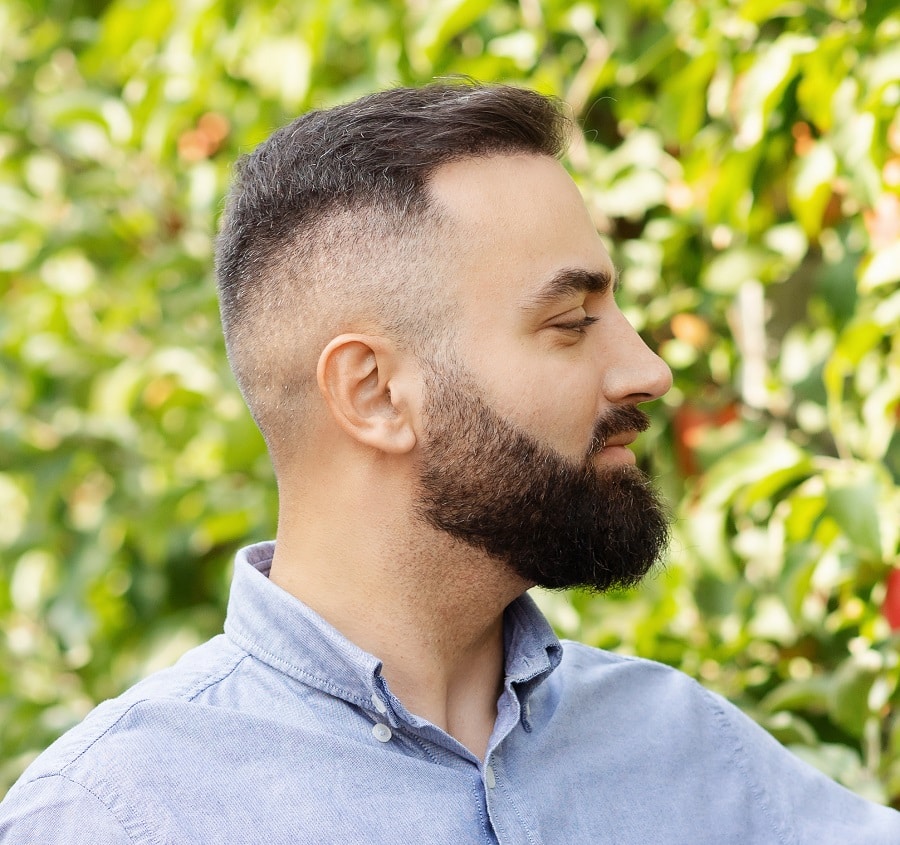 short boxed beard with fade