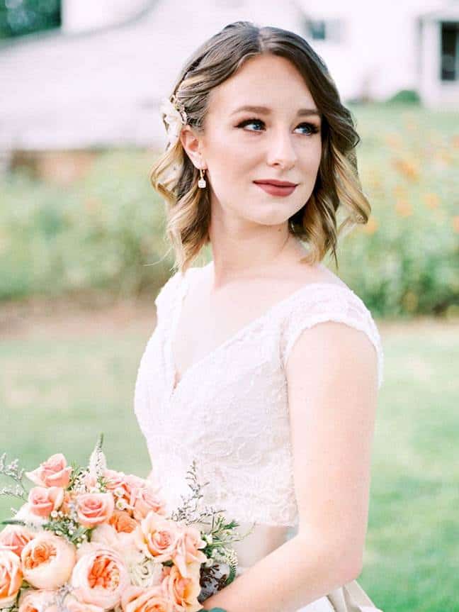 7 Best Bridesmaid Hairstyles For Short Hair In 2022 