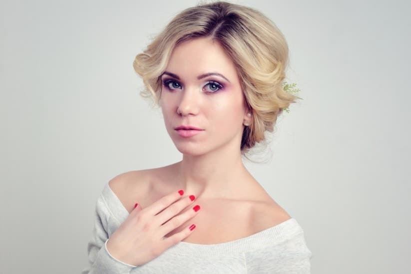 7. Short Shoulder Length Hairstyles for Curly Hair - wide 4