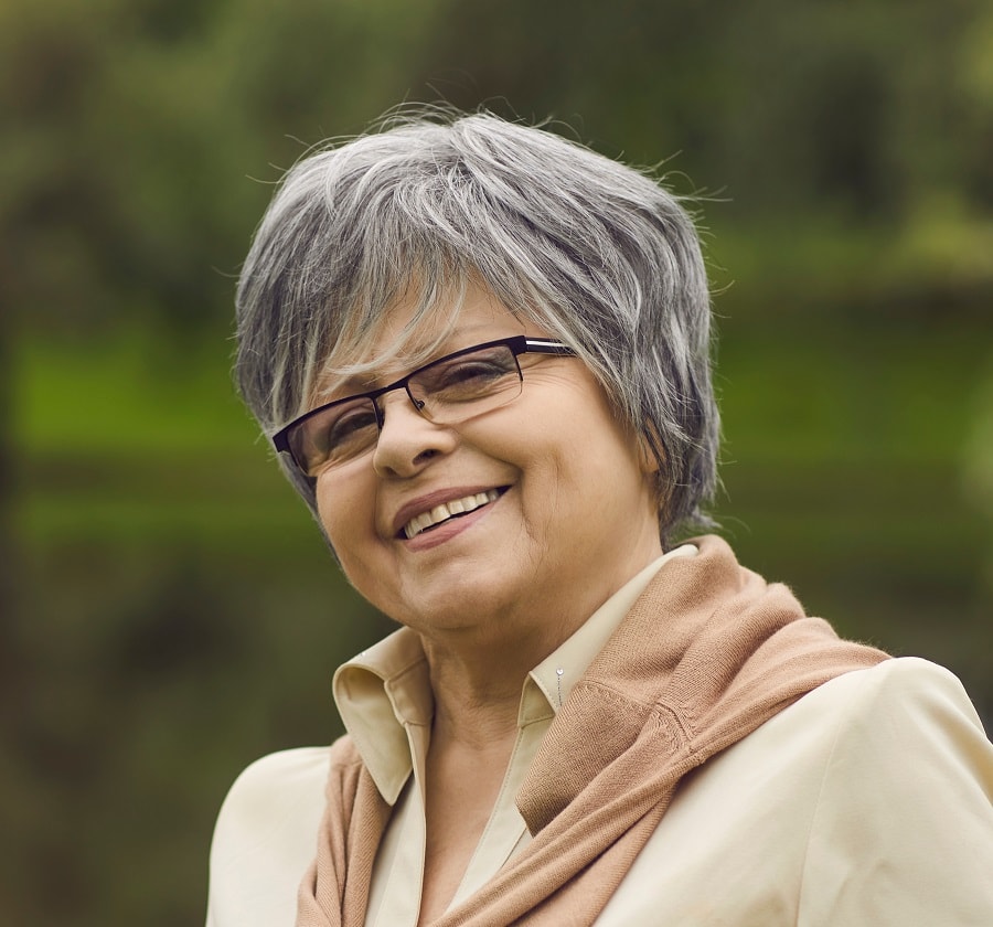 short choppy hair for women over 50 with glasses