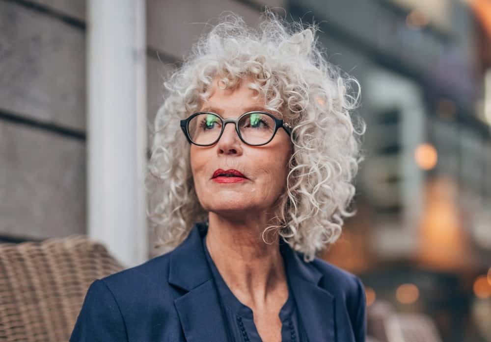 short curls for over 60 with glasses