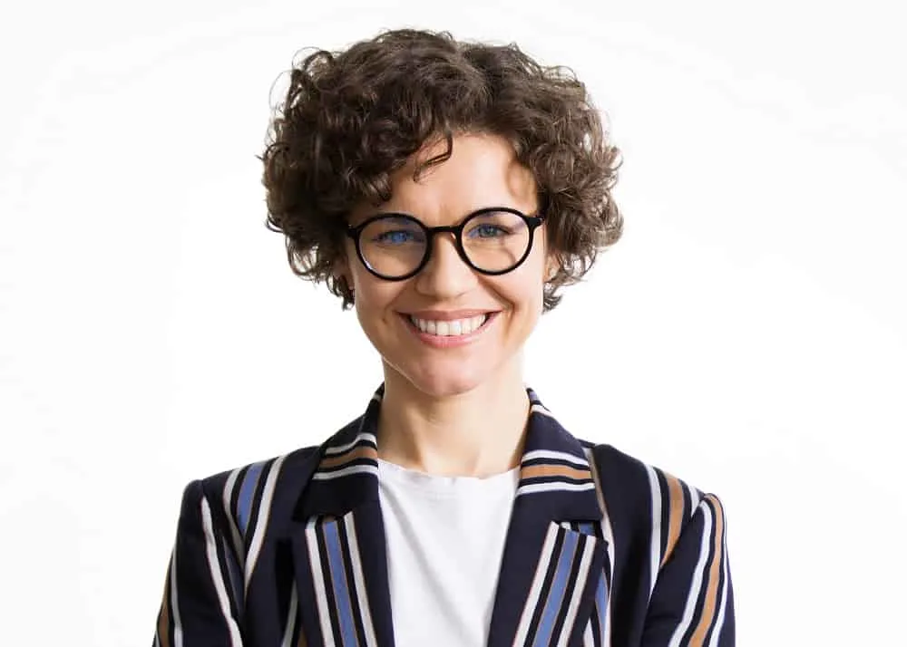 short curly bob for women with glasses