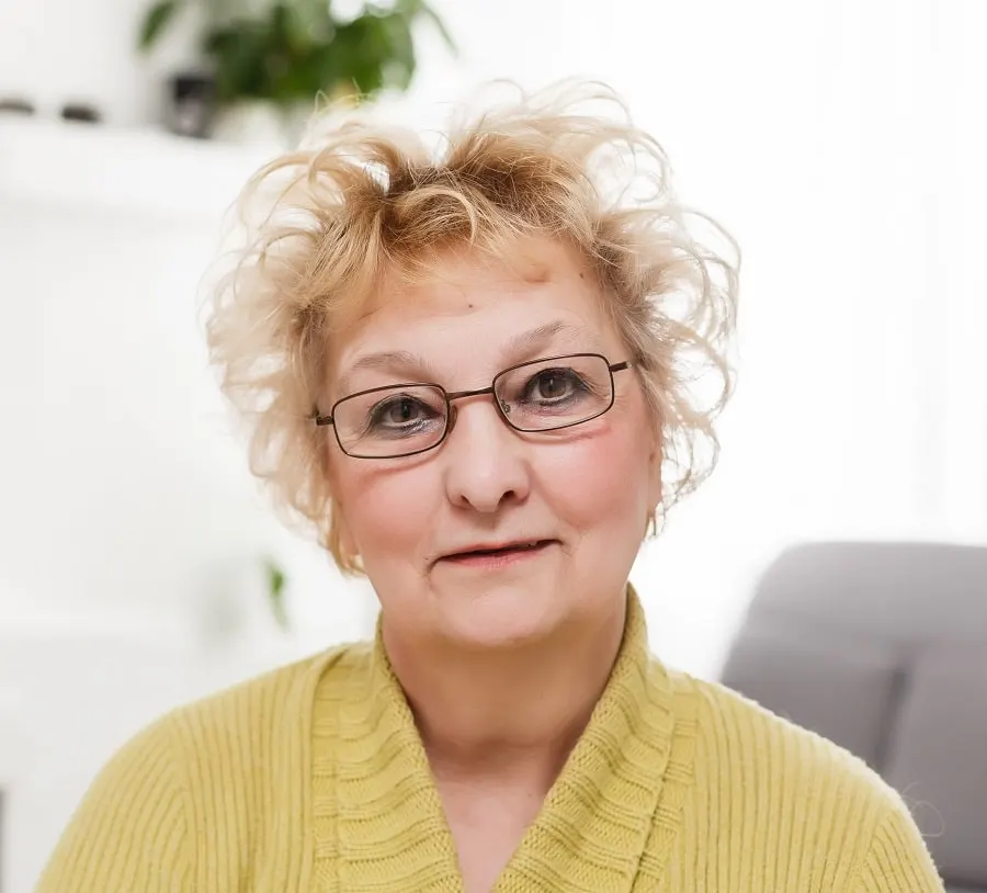 short fine hair for women over 50 with glasses