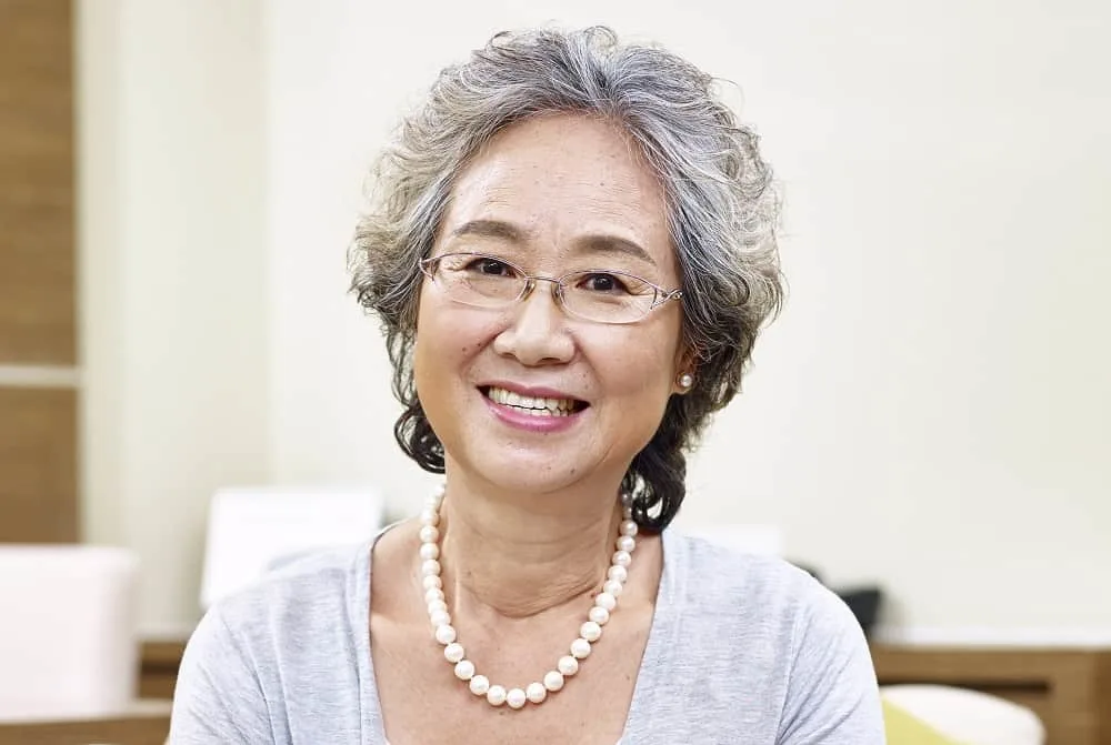 short grey hairstyle for Korean older women