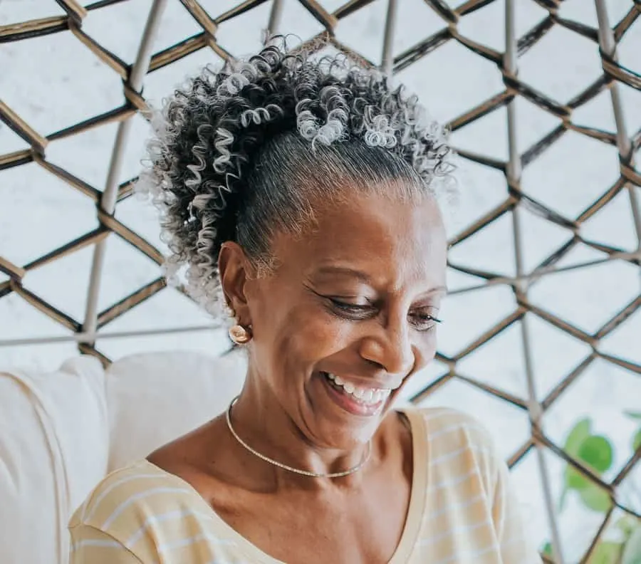 short grey ponytail for african women