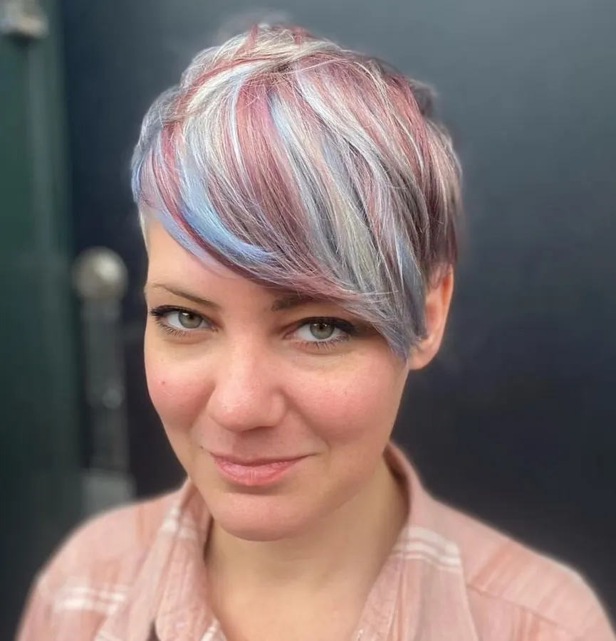 short hair with pastel highlights