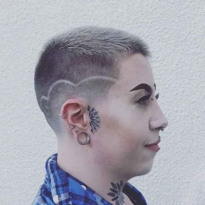 short haircut with design for balding women