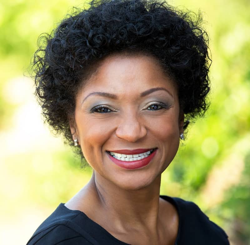 20 Trendy Short Hairstyles for Black Women Over 50