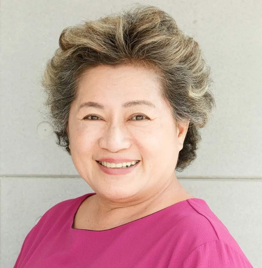short haircut for older women with fat face and double chin