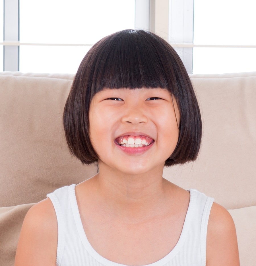 short hairstyle for 7 years old girls