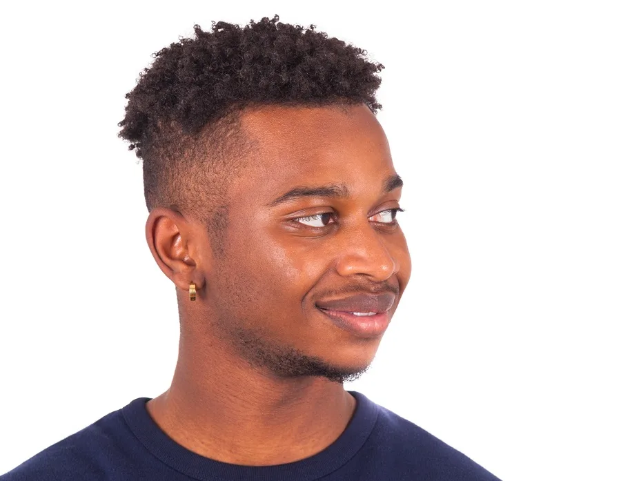 short hairstyle for black men with round face