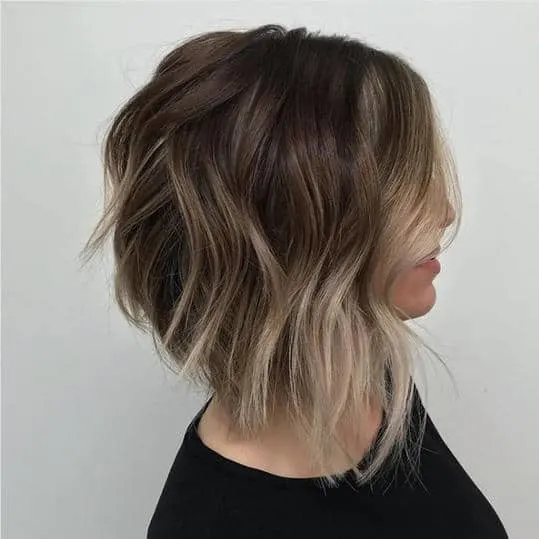 edgy bob for short wavy hair