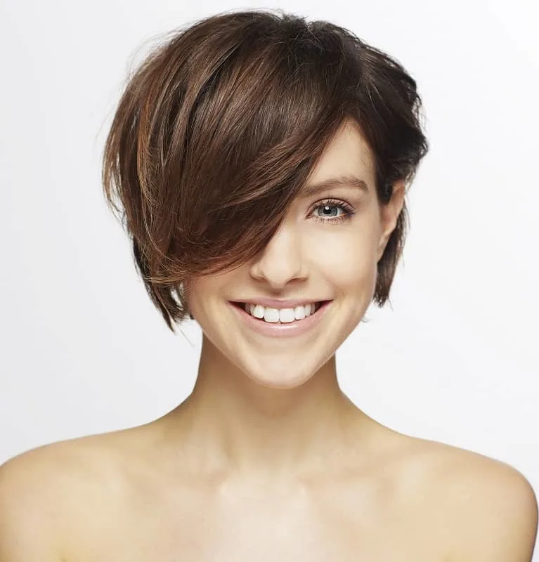 41 Radiant Short Hairstyles for Heart Shaped Faces