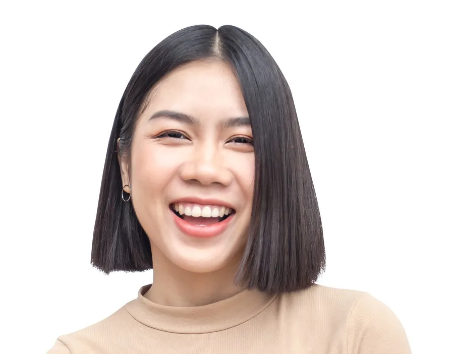 middle part short hair for asian women