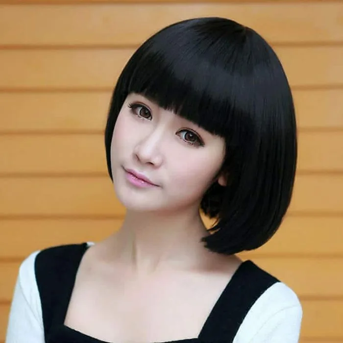 short hairstyle with bangs for korean women