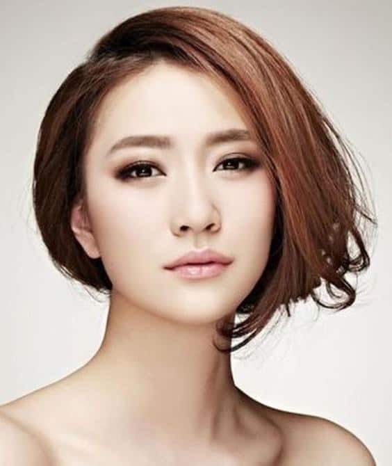 korean short hairstyle with side bangs