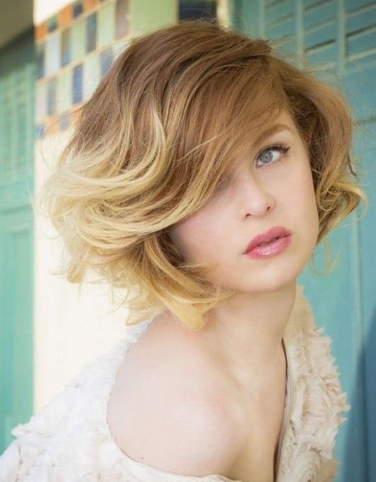 short wavy bob for women