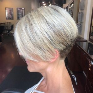 40 Best Short Fine Hairstyles for Over 60 Women – HairstyleCamp