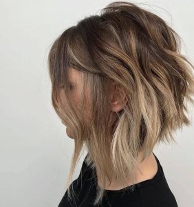 25 Trendy Short in Back Longer in Front Hairstyles for Women