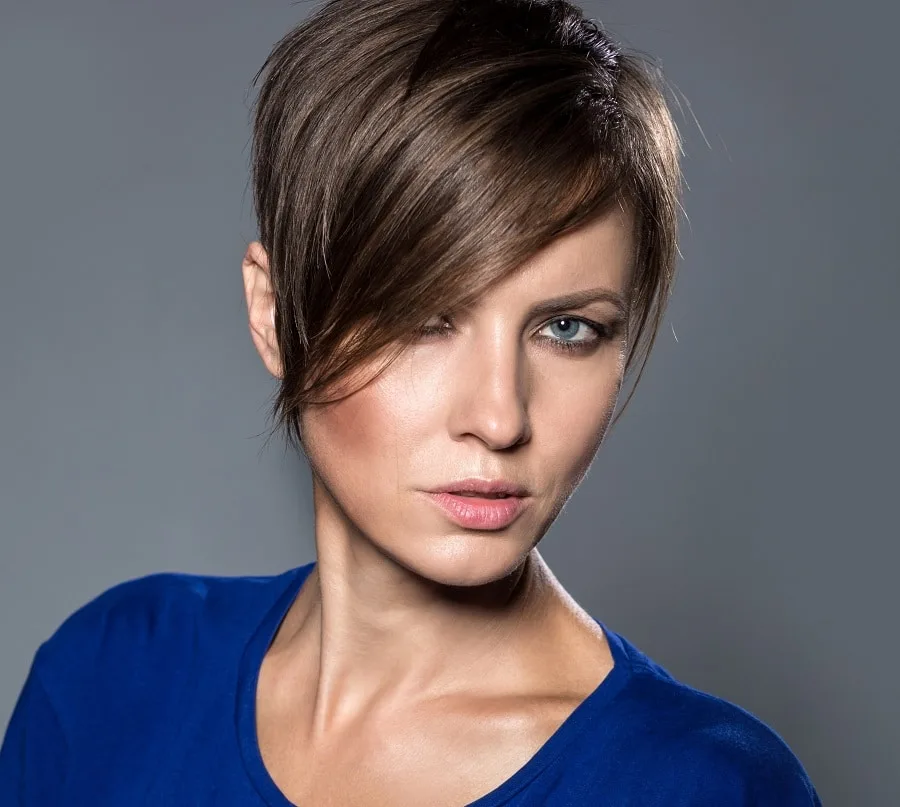 short layered pixie bob