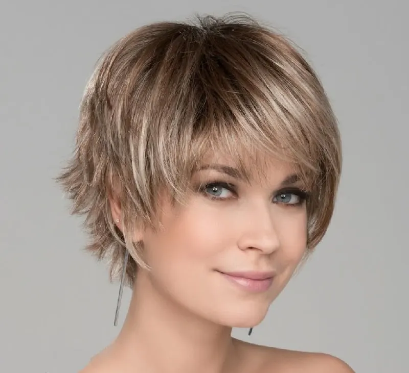 35 Stately Short Layered Bob Hairstyles to Try in 2024