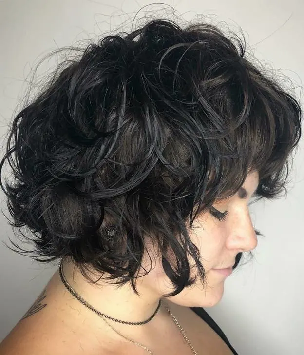 short layered curly hairstyles with bangs