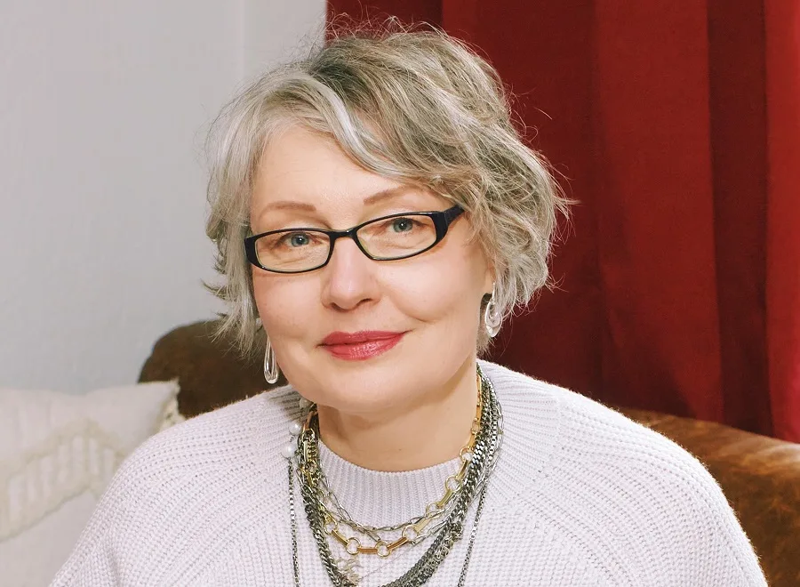 short layered grey hair for women over 50 with glasses