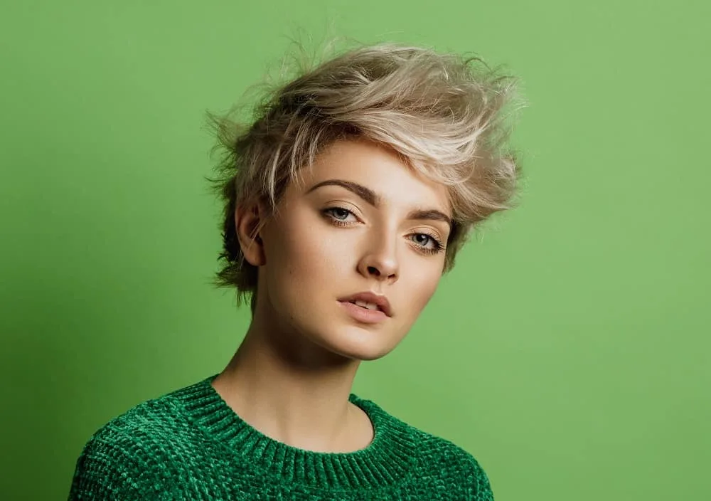 Spectacular Short Messy Hairstyles For Women