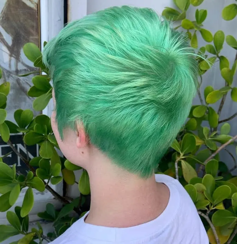short pastel green hair