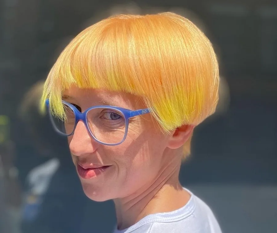 short pastel yellow hair