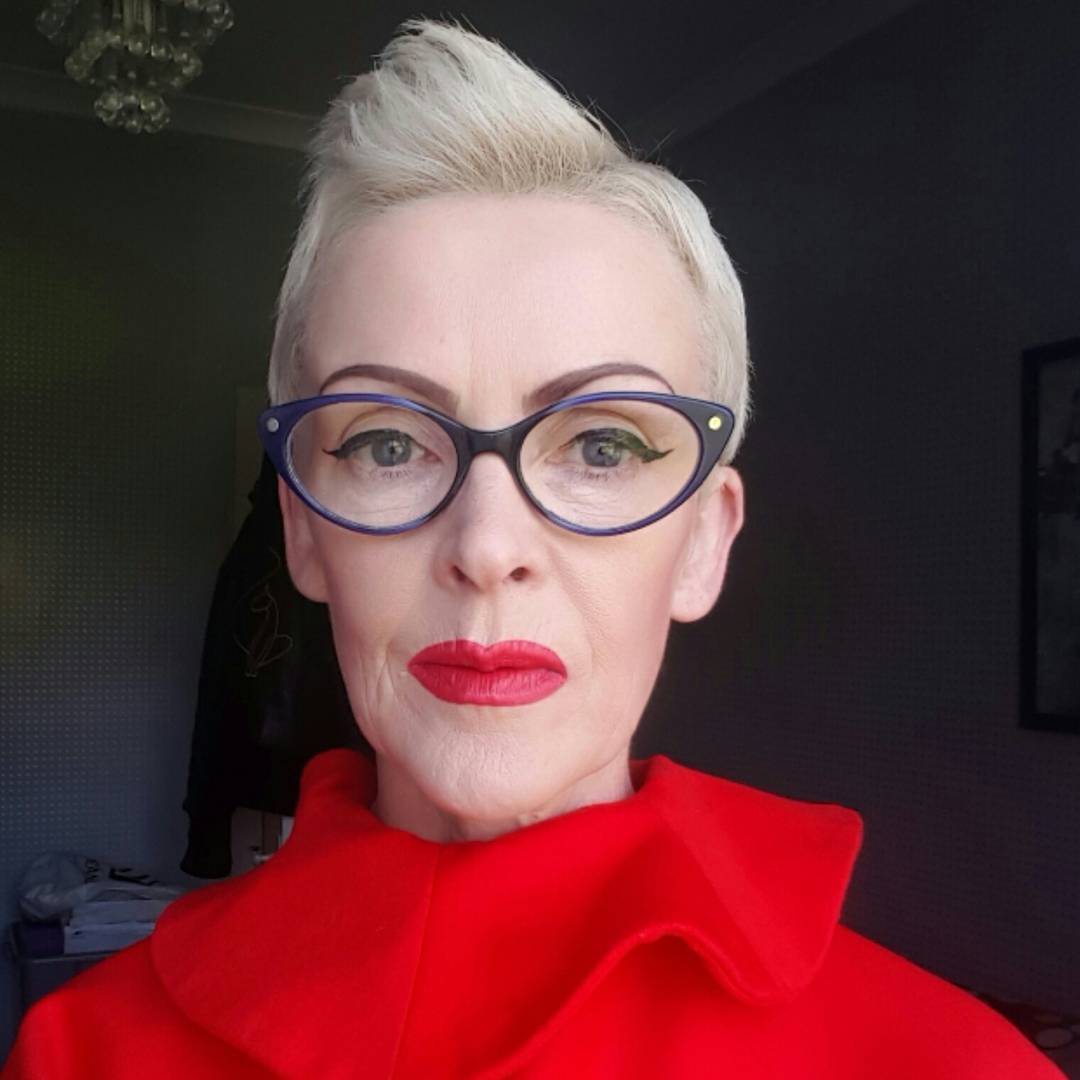 blonde quiff short haircut for women